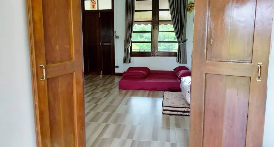 For sale and for rent 4 bedrooms house in Si Racha, Chonburi
