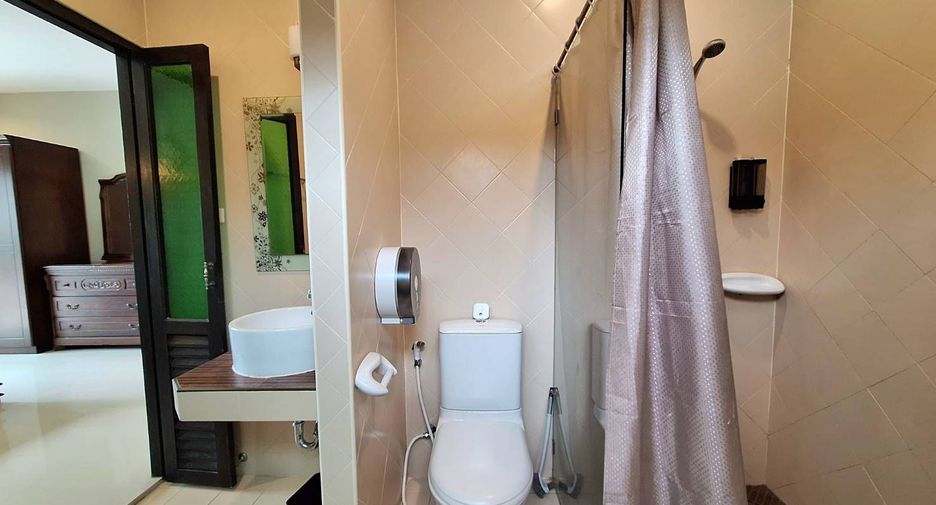 For rent 3 bedrooms villa in Hua Hin, Prachuap Khiri Khan