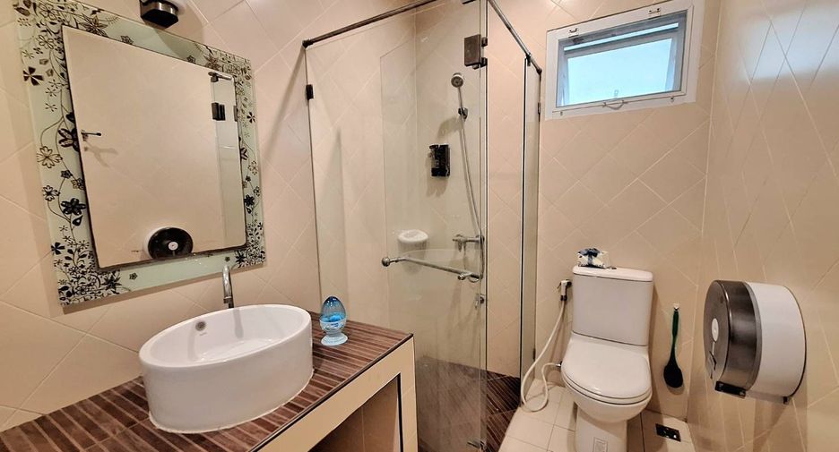 For rent 3 bedrooms villa in Hua Hin, Prachuap Khiri Khan