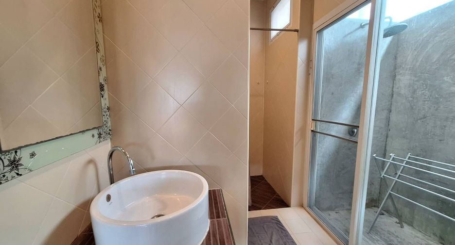 For rent 3 bedrooms villa in Hua Hin, Prachuap Khiri Khan