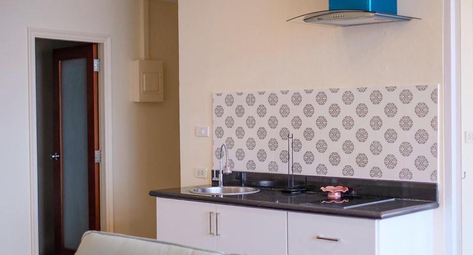 For rent 4 bedrooms condo in Bang Lamung, Chonburi