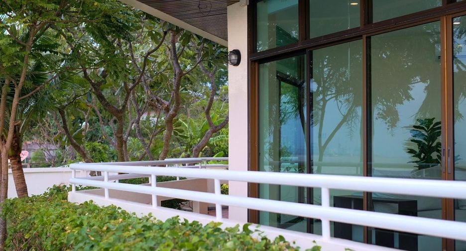 For rent 4 bedrooms condo in Bang Lamung, Chonburi