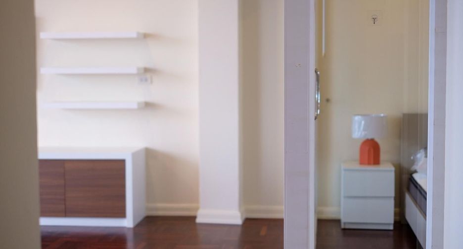 For rent 4 bedrooms condo in Bang Lamung, Chonburi