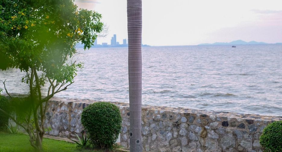 For rent 4 bedrooms condo in Bang Lamung, Chonburi