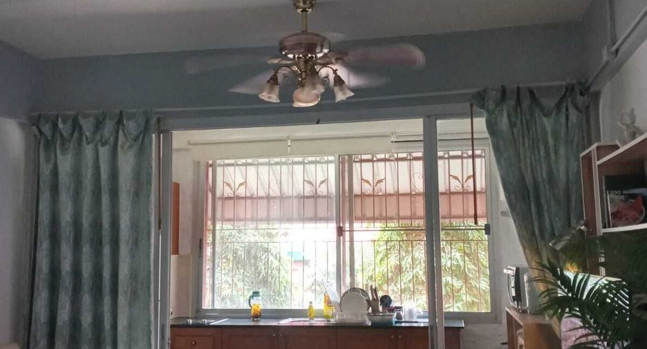 For sale studio condo in Bang Lamung, Chonburi