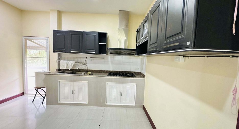 For rent 3 bedrooms house in Bang Lamung, Chonburi