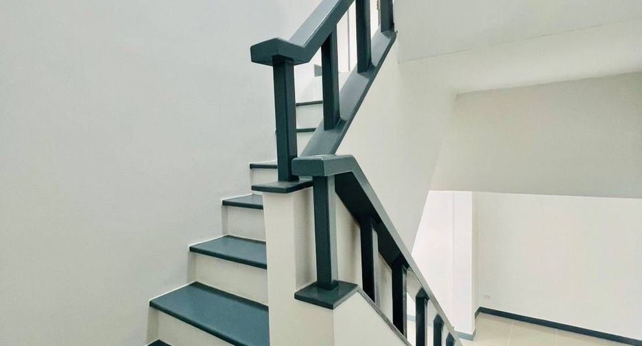 For sale 3 bedrooms townhouse in Thalang, Phuket