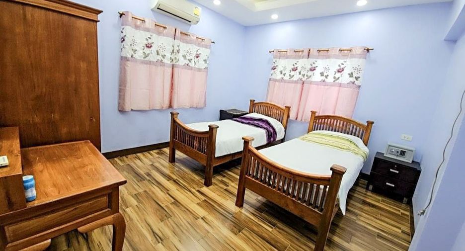 Villa zum Kauf mit 3 Zimmer in Bang Lamung, Chonburi