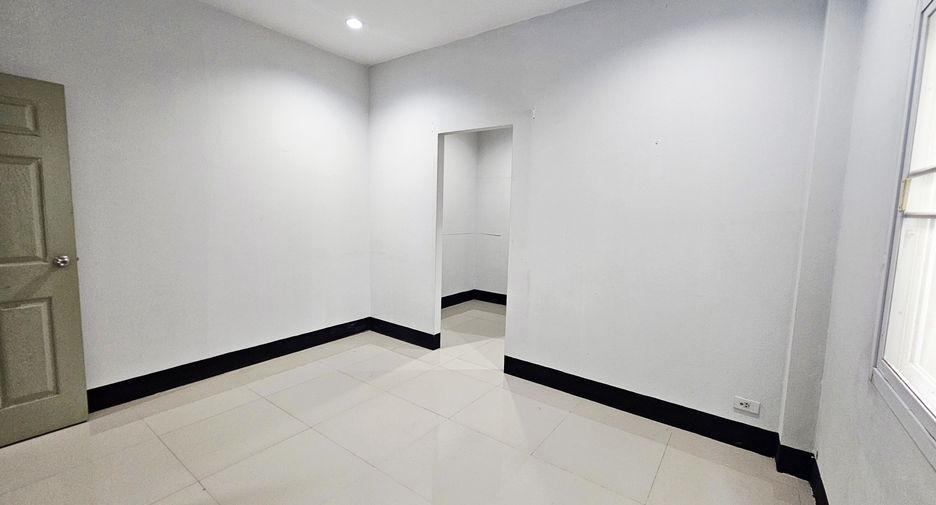 ขาย 4 ห้องนอน ทาวน์เฮ้าส์ ใน เมืองเชียงราย, เชียงราย