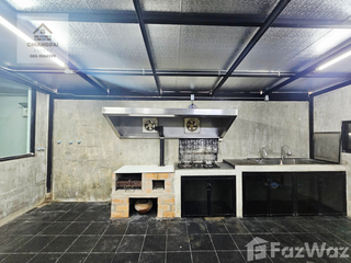 Casa adosada en venta de 4 habitaciones en Mueang Chiang Rai, Chiang Rai