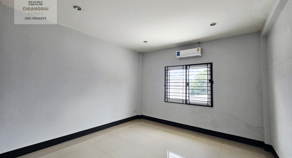 For sale 4 bedrooms townhouse in Mueang Chiang Rai, Chiang Rai
