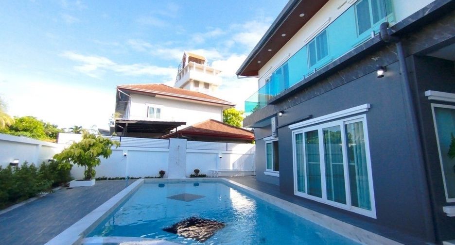 Villa en venta y en alquiler de 5 habitaciones en Bang Lamung, Chonburi