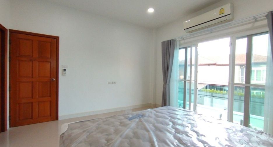 Villa en venta y en alquiler de 5 habitaciones en Bang Lamung, Chonburi
