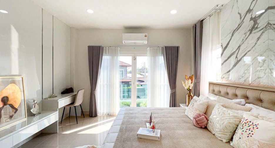 For sale and for rent 5 bedrooms villa in Bang Lamung, Chonburi