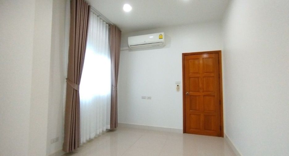 Villa en venta y en alquiler de 5 habitaciones en Bang Lamung, Chonburi