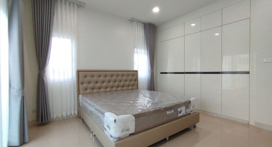 Villa en venta y en alquiler de 5 habitaciones en Bang Lamung, Chonburi