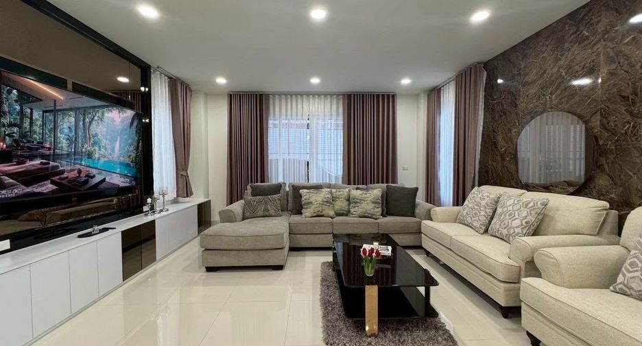 For sale and for rent 5 bedrooms villa in Bang Lamung, Chonburi