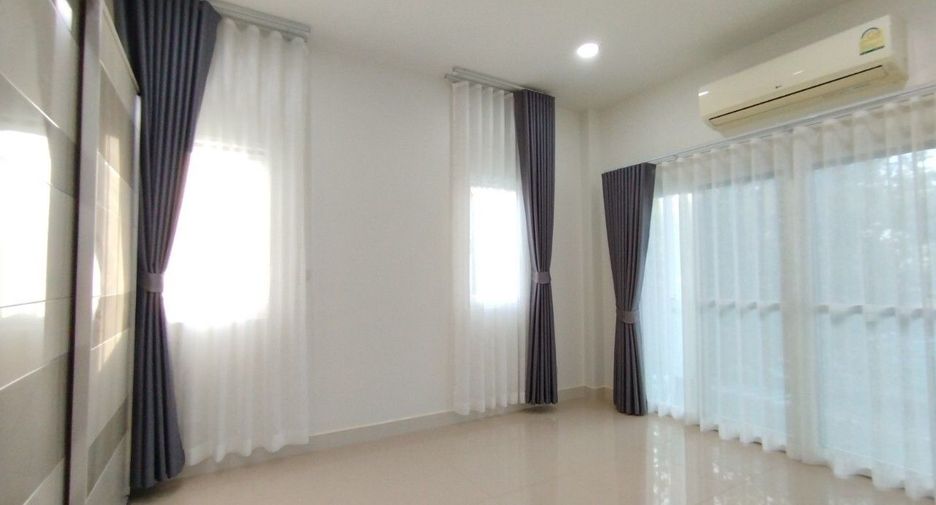 Villa en venta y en alquiler de 5 habitaciones en Bang Lamung, Chonburi