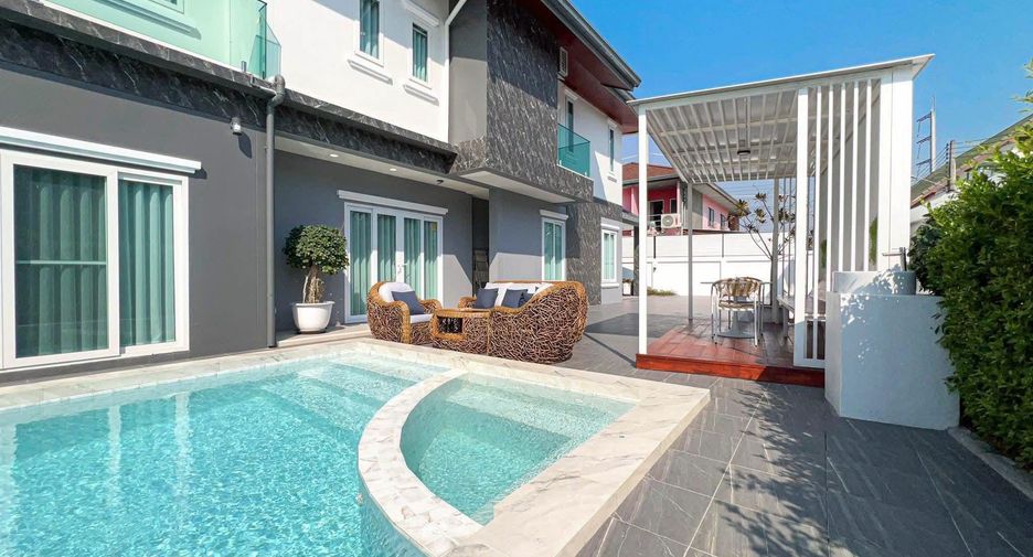 For sale and for rent 5 bedrooms villa in Bang Lamung, Chonburi