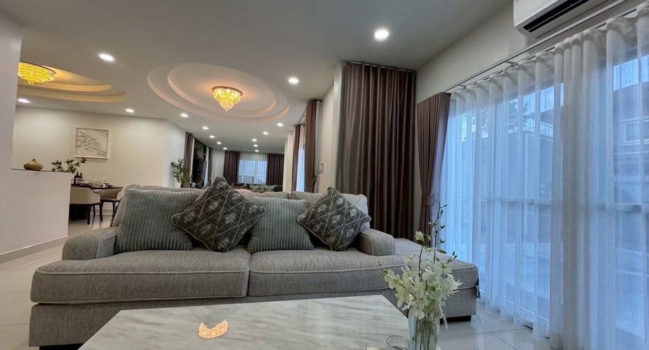 For sale and for rent 5 bedrooms villa in Bang Lamung, Chonburi