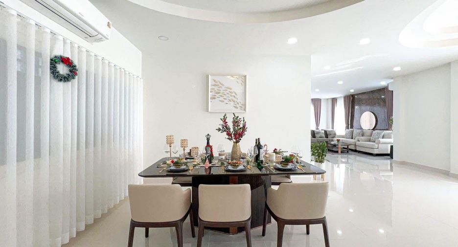 For sale and for rent 5 bedrooms villa in Bang Lamung, Chonburi
