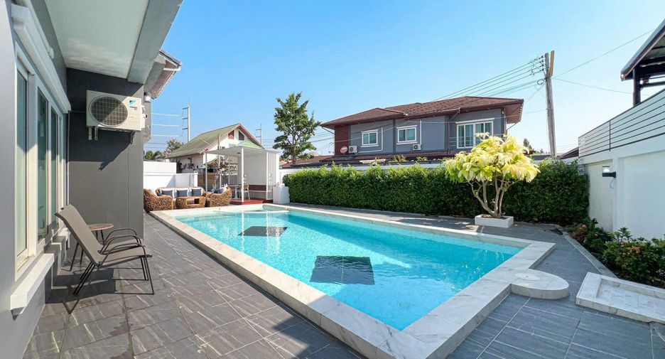 For sale and for rent 5 bedrooms villa in Bang Lamung, Chonburi