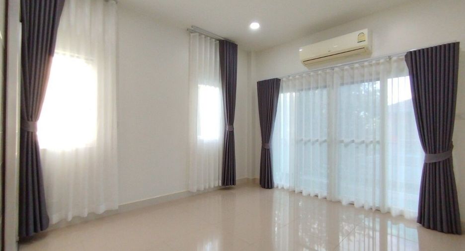 Villa en venta y en alquiler de 5 habitaciones en Bang Lamung, Chonburi
