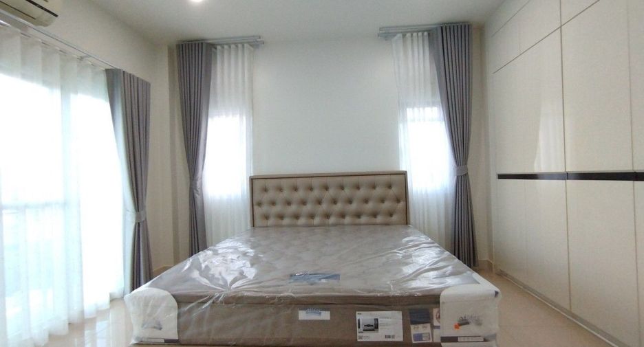 Villa en venta y en alquiler de 5 habitaciones en Bang Lamung, Chonburi