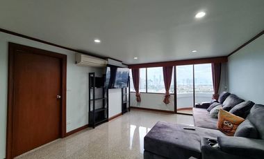 出售 和 出租 2 卧室 公寓 在 Huai Khwang, 曼谷