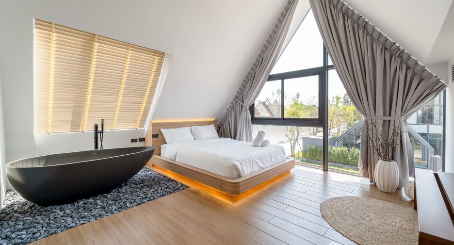 For rent 6 bedrooms villa in Hua Hin, Prachuap Khiri Khan