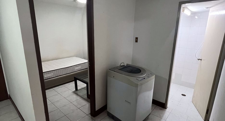 For sale and for rent 4 bedrooms condo in Khlong Toei, Bangkok