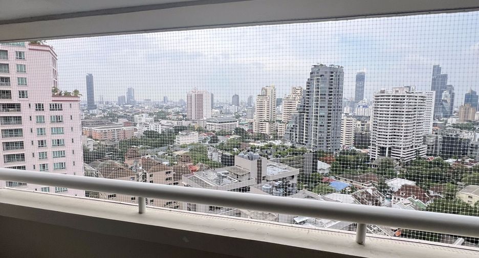 For sale and for rent 4 bedrooms condo in Khlong Toei, Bangkok
