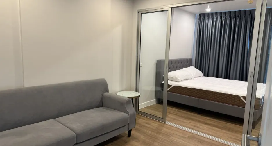 For rent studio condo in Mueang Nonthaburi, Nonthaburi