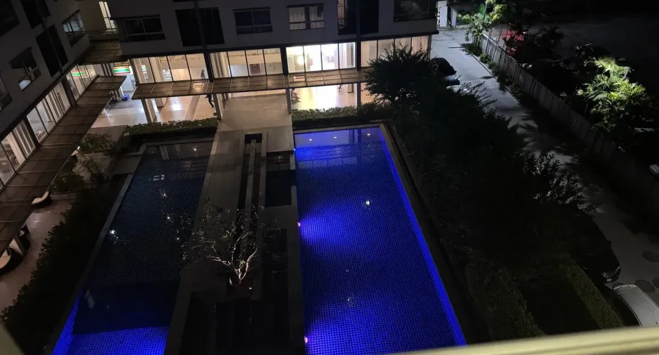For rent studio condo in Mueang Nonthaburi, Nonthaburi