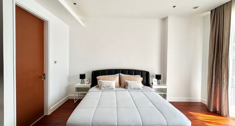 For rent 2 bedrooms condo in Bang Lamung, Chonburi