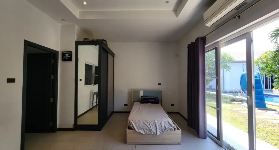 For rent 4 bedrooms villa in Hua Hin, Prachuap Khiri Khan