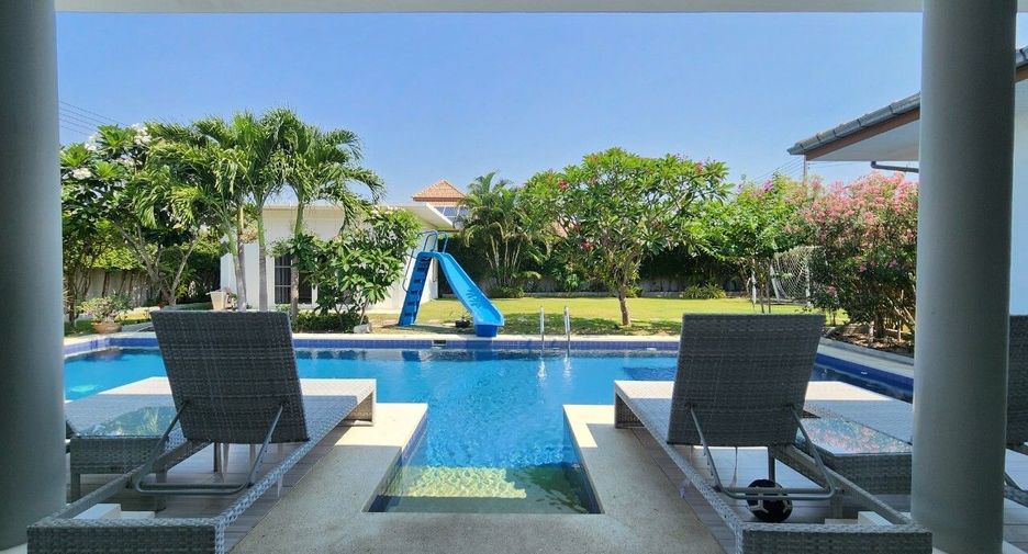For rent 4 bedrooms villa in Hua Hin, Prachuap Khiri Khan