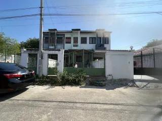 For sale 2 bedrooms townhouse in Hua Hin, Prachuap Khiri Khan