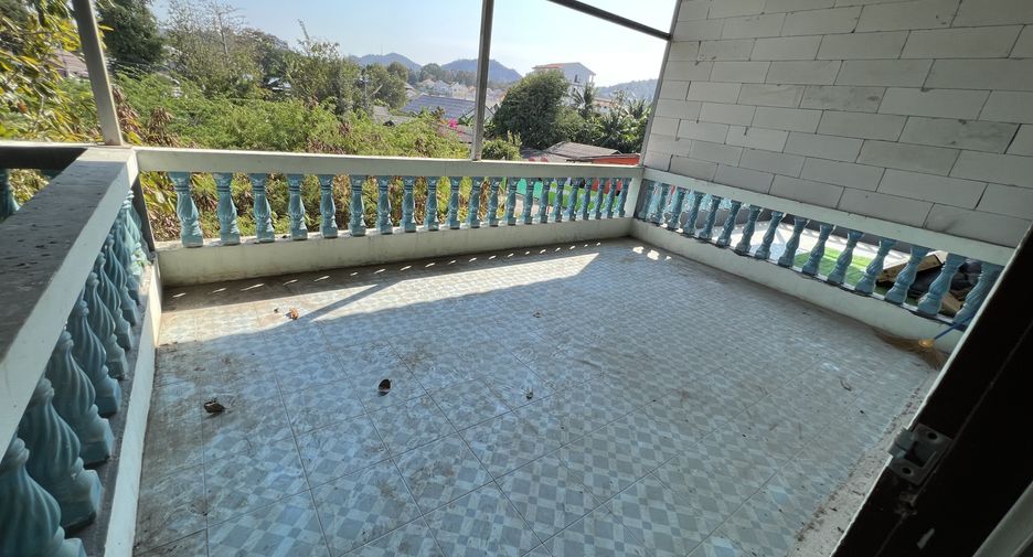 For sale 2 bedrooms townhouse in Hua Hin, Prachuap Khiri Khan