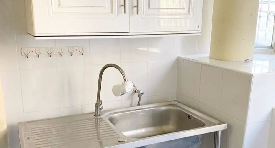 Wohnung zum Kauf mit 1 Zimmer in Huai Khwang, Bangkok