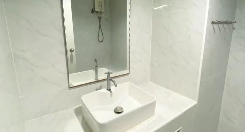 Wohnung zum Kauf mit 1 Zimmer in Huai Khwang, Bangkok
