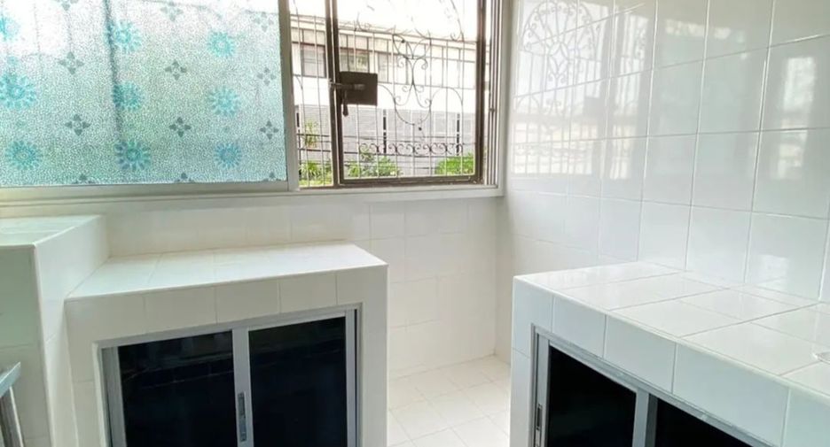 Wohnung zum Kauf mit 1 Zimmer in Huai Khwang, Bangkok