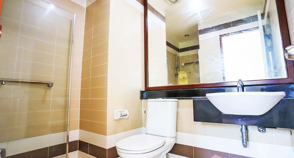 For sale 3 bedrooms house in Wang Thonglang, Bangkok