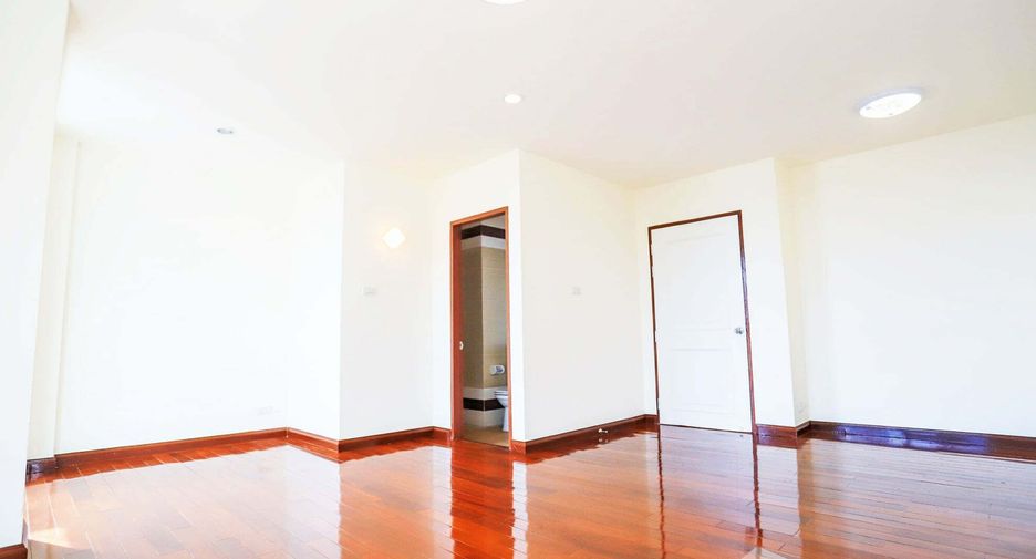 À vendre 3 chambres maison à Wang Thonglang, Bangkok
