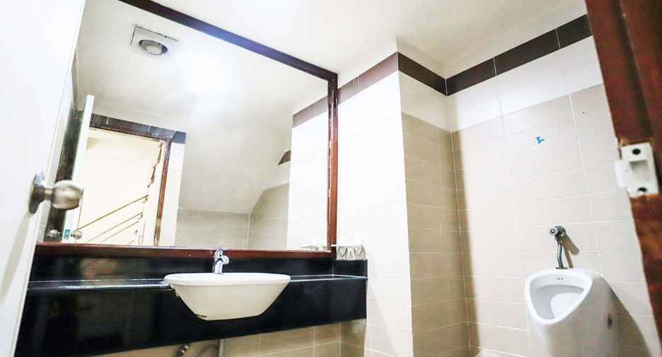 À vendre 3 chambres maison à Wang Thonglang, Bangkok