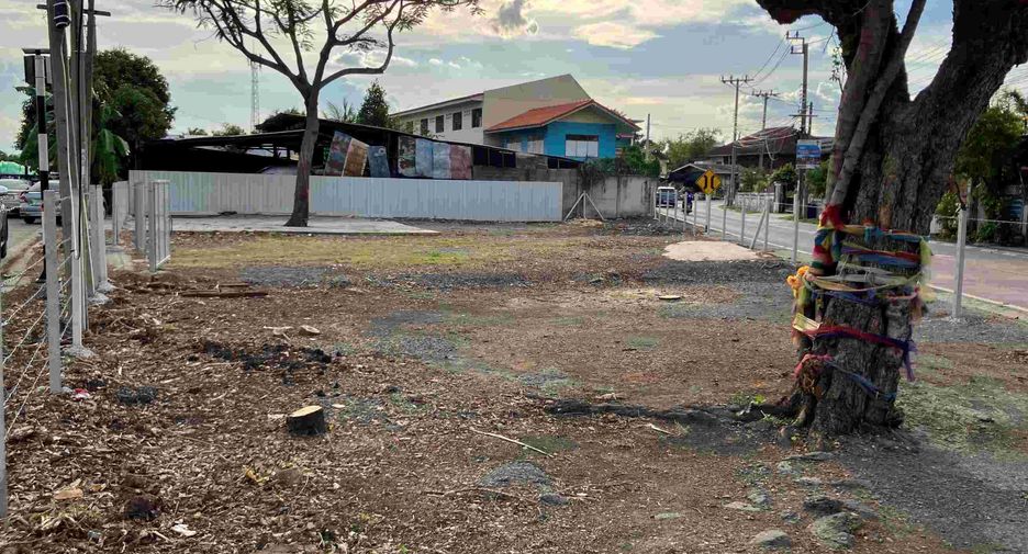 Terreno en venta en Bang Kruai, Nonthaburi