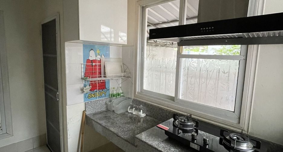 For sale and for rent 3 bedrooms house in Lat Krabang, Bangkok