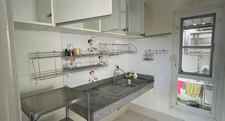 For sale and for rent 3 bedrooms house in Lat Krabang, Bangkok