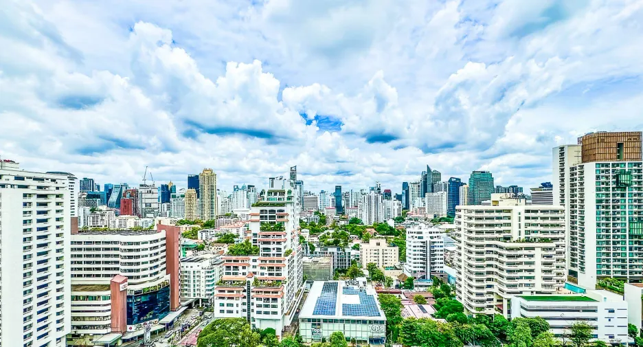 For sale 4 bedrooms condo in Watthana, Bangkok