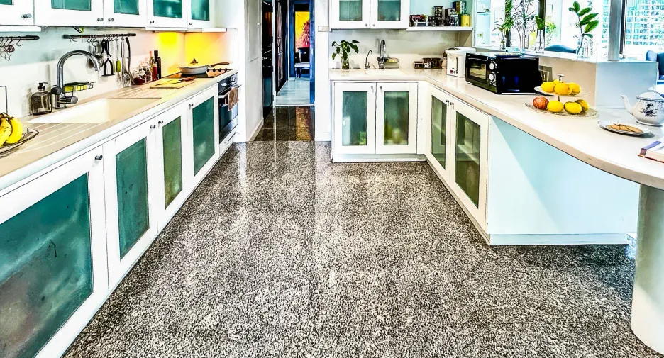 For sale 4 bedrooms condo in Watthana, Bangkok